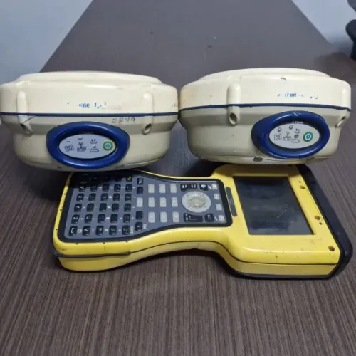 EQUIPAMENTOS DE TOPOGRAFIA -GPS