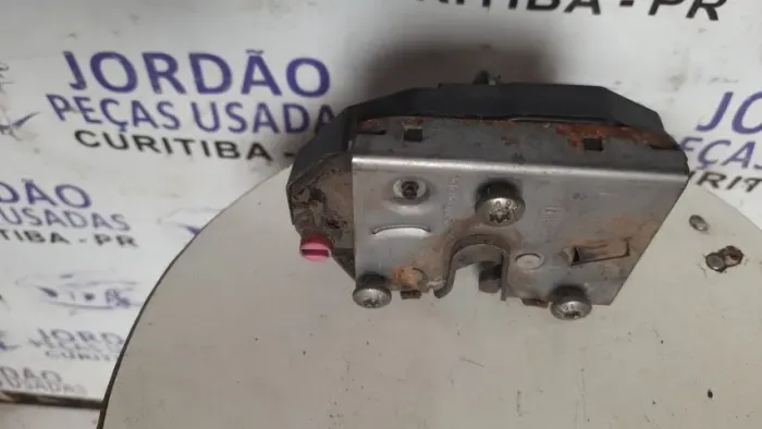 Fechadura traseira esquerda Corsa Montana 