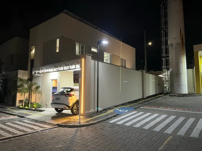 Casa condomínio Barcelona *