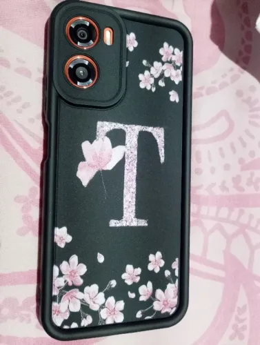 Capinha Personalizada C/ Letra do Nome Para Celular moto g 06!