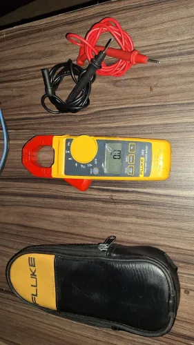 Alicate Amperímetro Fluke 325 True RMS - Apenas 1 mês de uso