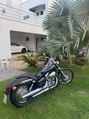 Shadow 750 2013, preta fosca,  8mil km