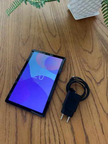 - Tablet lenovo Tab M9 64bg (1 ano e meio de uso)