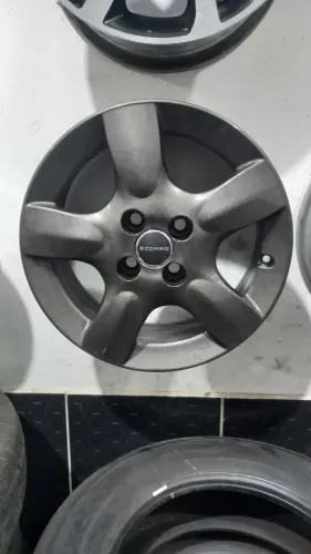 Roda original Toyota corolla furacão 4x100 semi nova