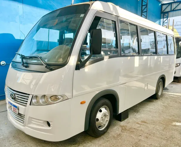 Micro ônibus Volare V6 ano 2010 rodoviário 23+2 lugares