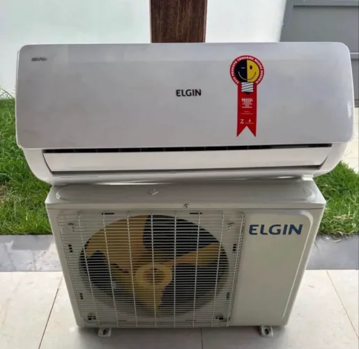 Ar condicionado 9 mil Btus - 220V