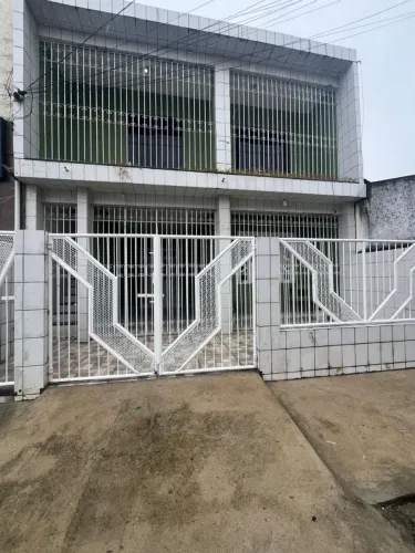 Aluga-se casa no Marcos Freire 2