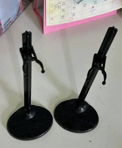 02 Suportes Originais Monster High (Pretos)