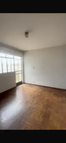 Excelente apartamento barato para locação no melhor ponto do Esplanada