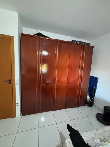 Vendo guarda roupa