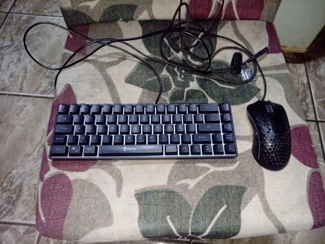 Mouse gamer Redragon storm e teclado gamer evolut Fay EG-211, vender rápido!