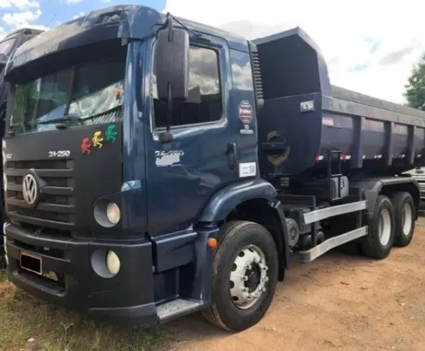 VW 24250 Caçamba Basculhante