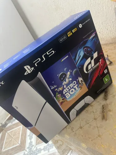 PlayStation 5, SSD 825GB, Controle Sem Fio DualSenEdição Digital + 2 Jogos Digitais