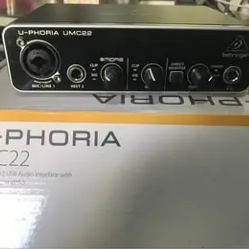 Interface de Audio Behringer U-PHORIA UMC22