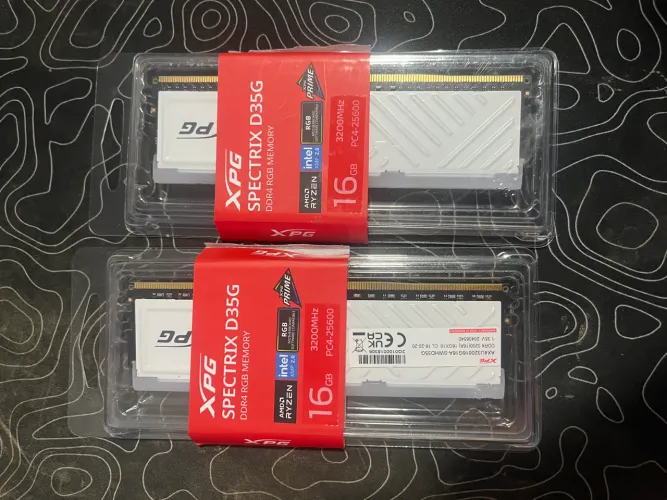 Memória Ram DDR4 2x16GB 3200Mhz Cl16 XPG SPECTRIX D35G