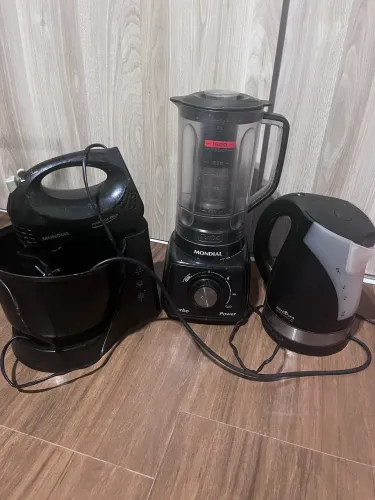 Batedeira chaleira eletrica e liquidificador