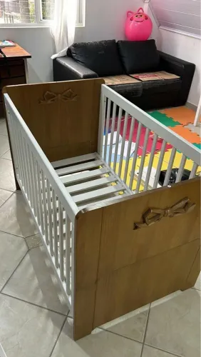 Berço / cama / colchão 