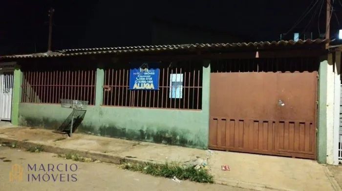 Sobrado com 3 dormitórios para alugar por R$ 1.400,00/mês - Vila São José - São Sebastião/