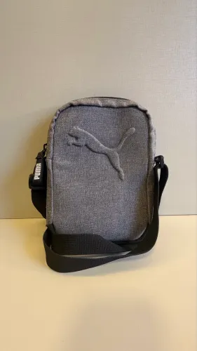 bolsa shoulder bag puma buzz cinza | compacta e original | campinas/sp