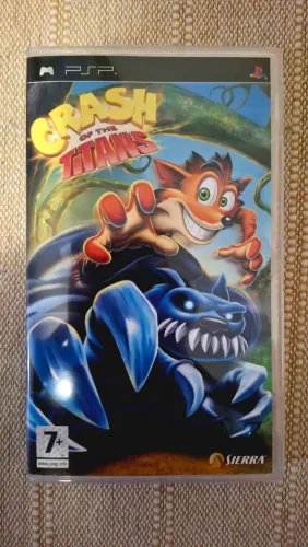 Jogo Crash of the Titans - PSP