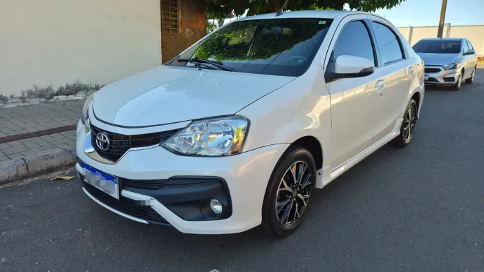 Toyota Etios Platinum Sed. 1.5 Flex 16V 4P Aut. 2018