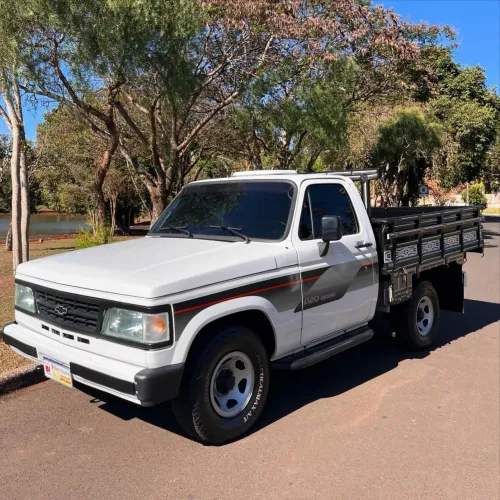 Chevrolet D-20 S / Luxe 3.9/4.0 Diesel 1995