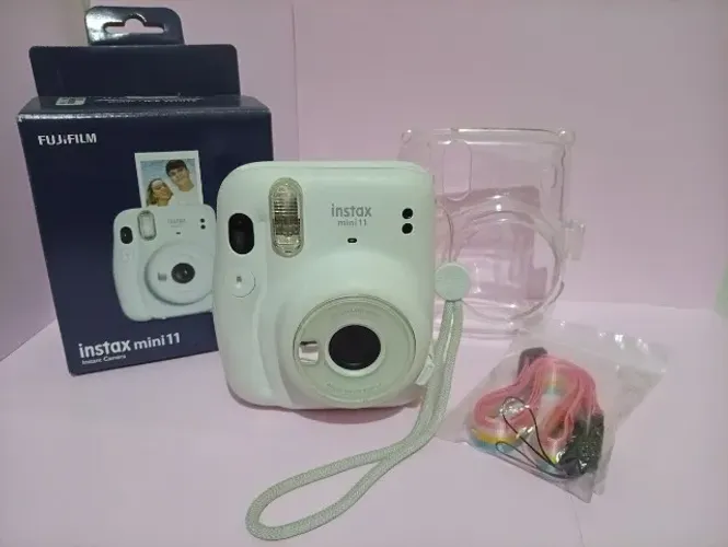 Instax mini 11 branca | Máquina fotográfica | Completa com acessórios