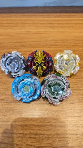 Lote de 5 beyblade burst originais Talara Tomy
