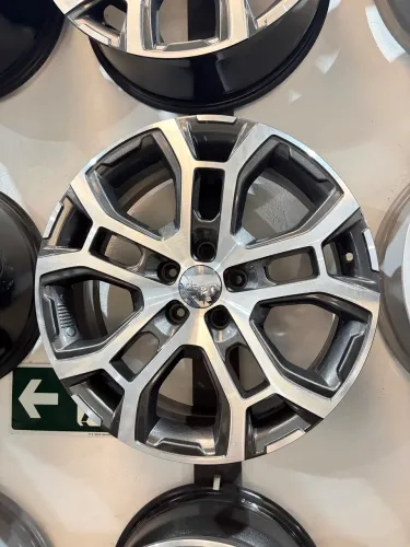 Rodas Renegade aro 18 - 5x110 Compass toro