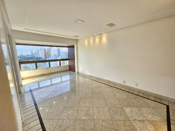 ALTO DO ITAIGARA I 132M² I 3/4 1 SUÍTE I VISTA MAR I 2 VAGAS DE GARAGEM I OPORTUNIDADE