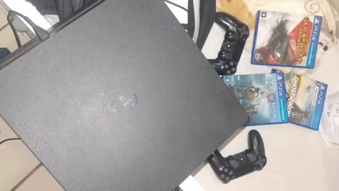 Ps4 slim