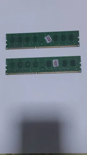 Par Memória RAM DDR3 4GB (2x2GB) Positivo para PC Desktop