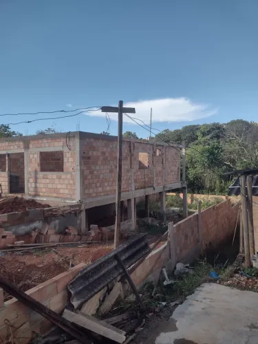 Pedreiro disponível