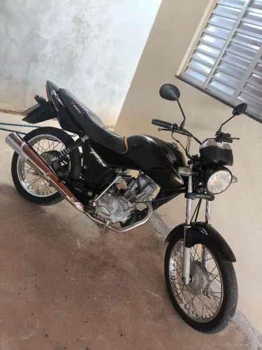 Titan 150