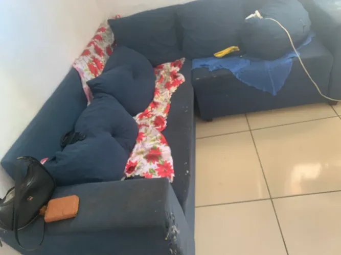 Doa-se SOFÁ E CAMA 