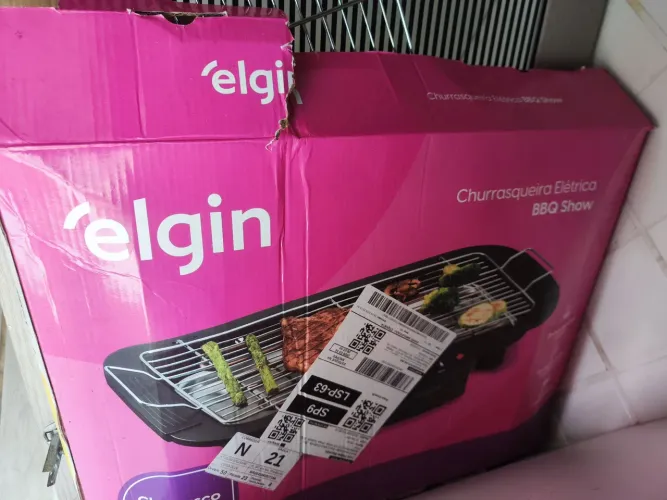Churrasqueira elétrica Elgin 1800 W 127V semi nova