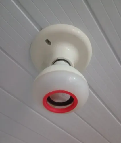 LÂMPADA COM SOM