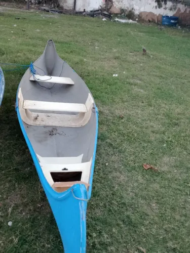 Vendo Canoa canadense e barco de 4.50 m fibra c motor