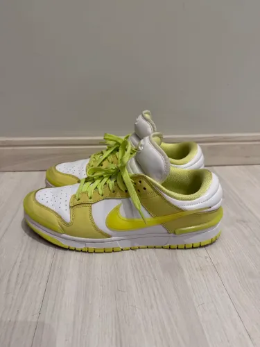 Nike Dunk Twist