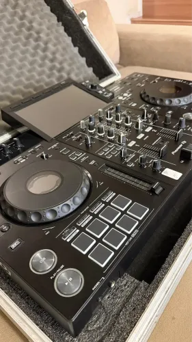 Pionner XDJ RX3 - controladora