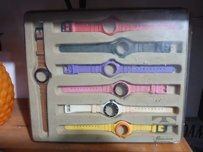 Estojo pulseiras tecknos marines anos 90