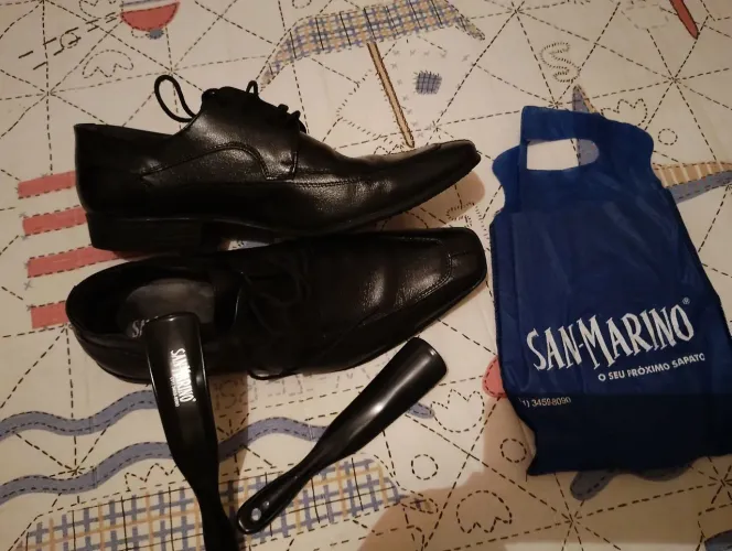 Sapato samarino número 39 usei uma única vez praticamente novo