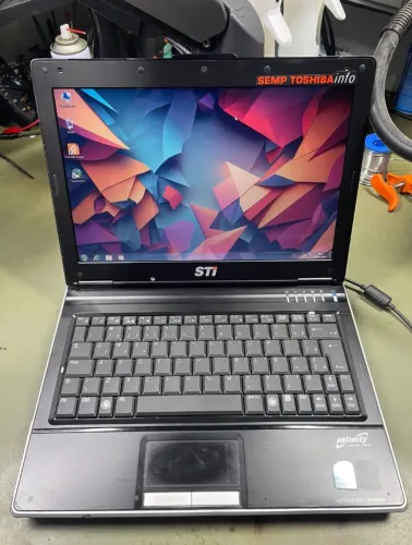 Notebook STI Semp Toshiba 
