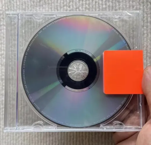 cd lacrado yeezus kanye west ye universal music album yeezy disco 2013 rap hip hop