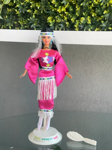 Boneca Barbie dolls of the world Native American