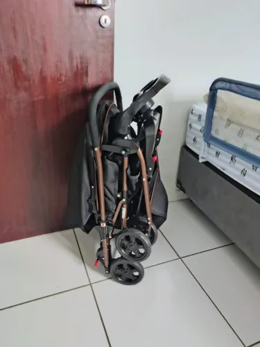 Carrinho pouco usado 