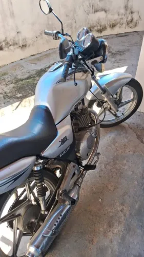 Suzuki 125 Prata 2006/2007