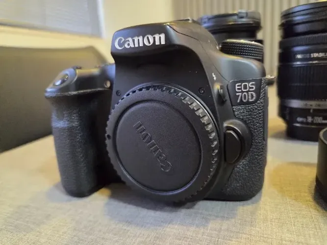 Vendo Kit Canon EOS 70D + 3 lentes + mochila Canon