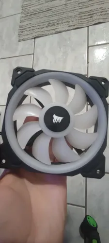 Kit de Coolers Corsair RGB ? LL120 + ML120 PRO