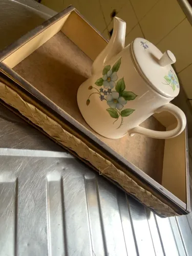 Bule de Chá/Café em Porcelana Floral 